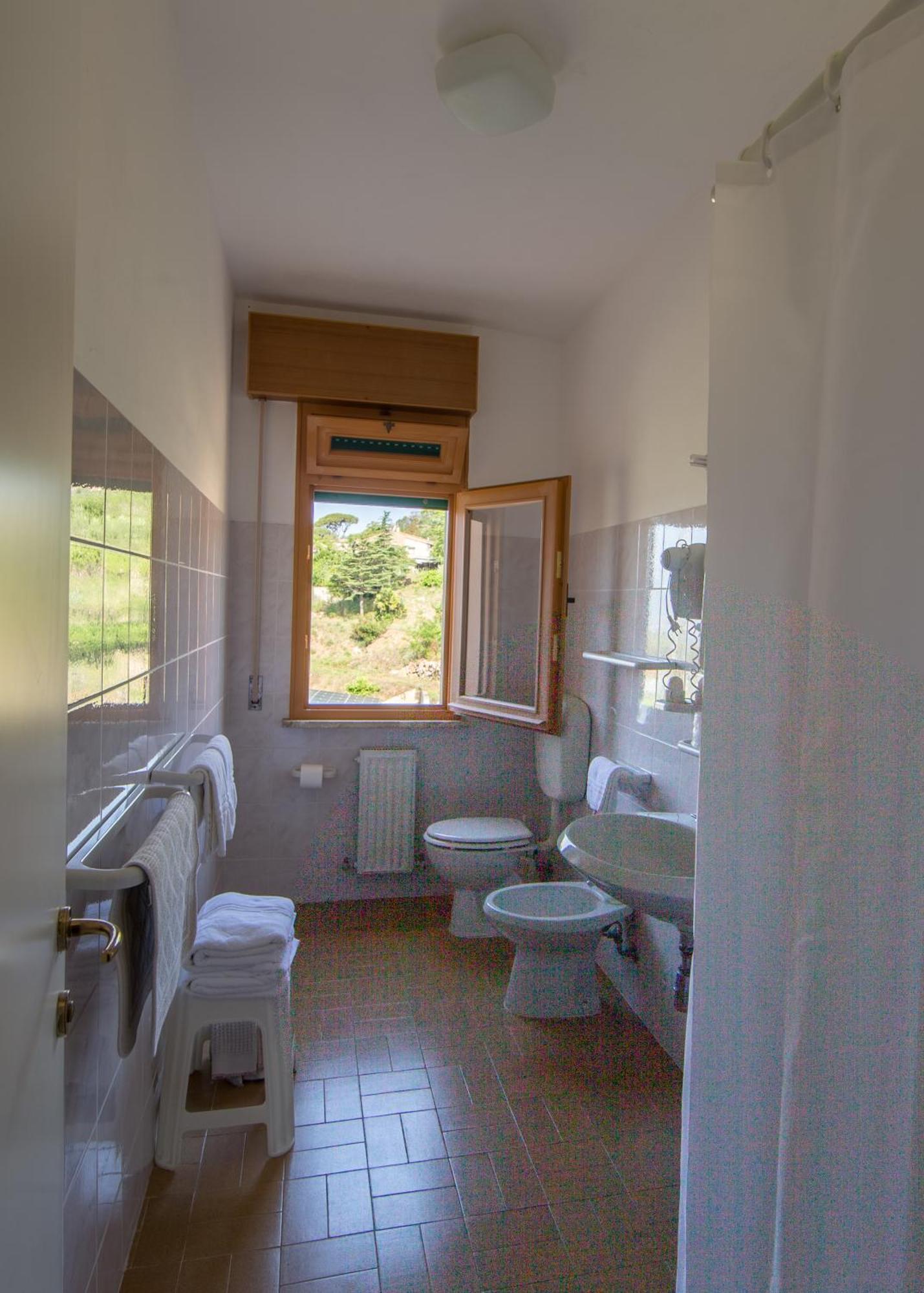 Hotel La Feluca ポルトフェッラーイオ エクステリア 写真