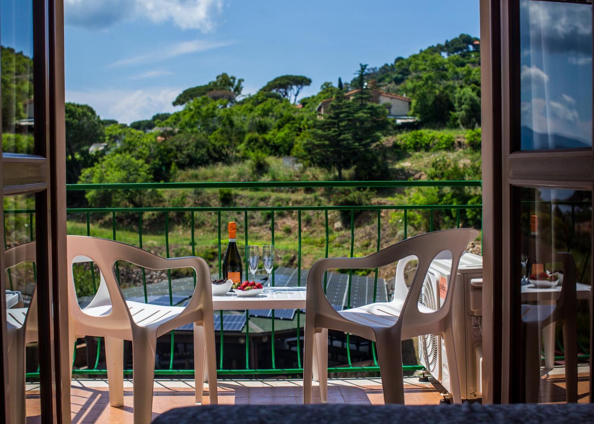 Hotel La Feluca ポルトフェッラーイオ エクステリア 写真
