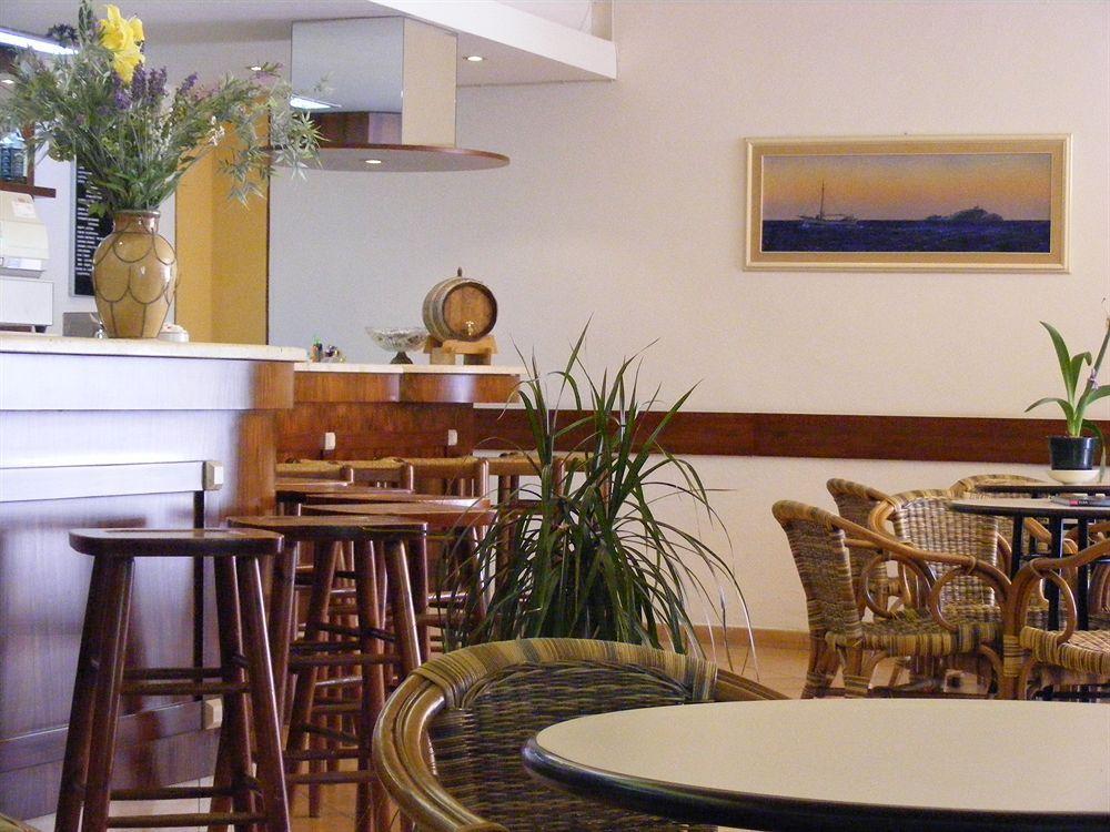 Hotel La Feluca ポルトフェッラーイオ エクステリア 写真