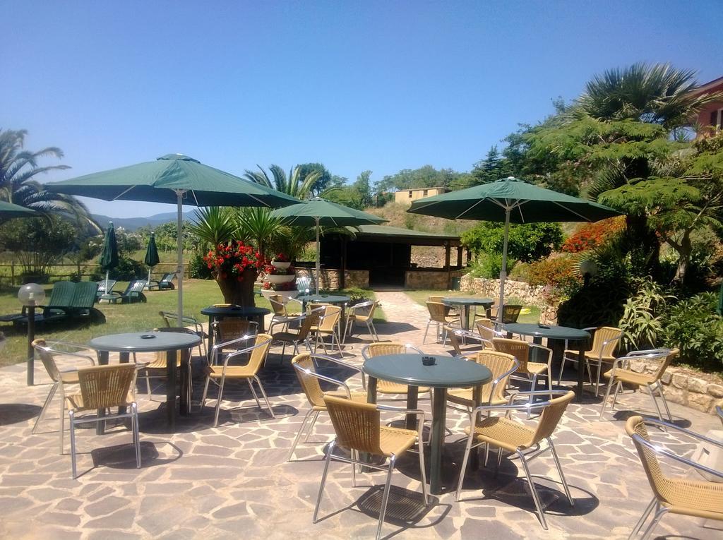 Hotel La Feluca ポルトフェッラーイオ エクステリア 写真